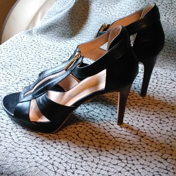 Black zip front heel - Picture 4 of 10